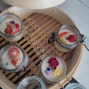 Lot de 4 bougies d'invités pour table parfum the vert et santal jasmin