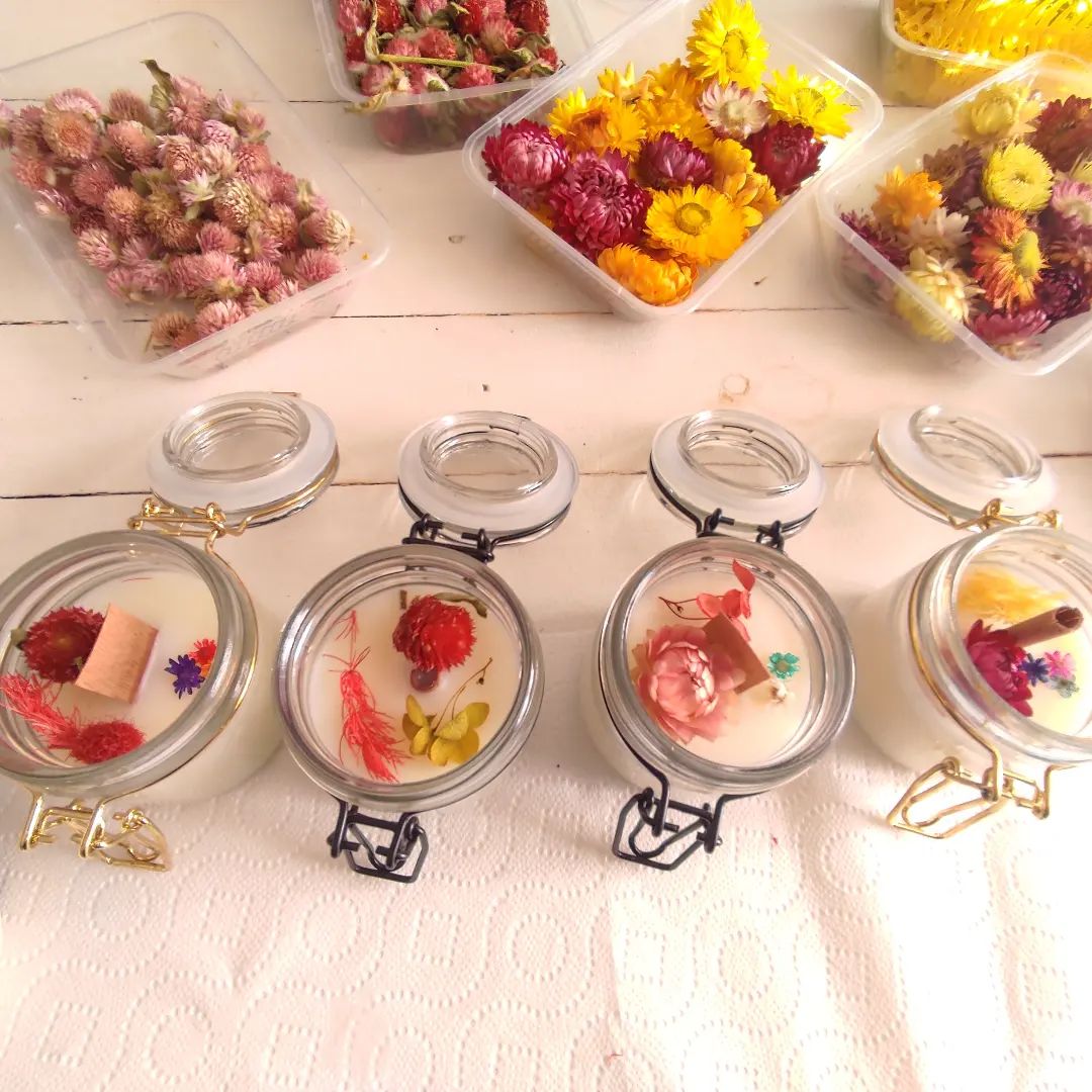 Lot de 4 bougies d'invités pour table parfum the vert et santal jasmin – Image 4